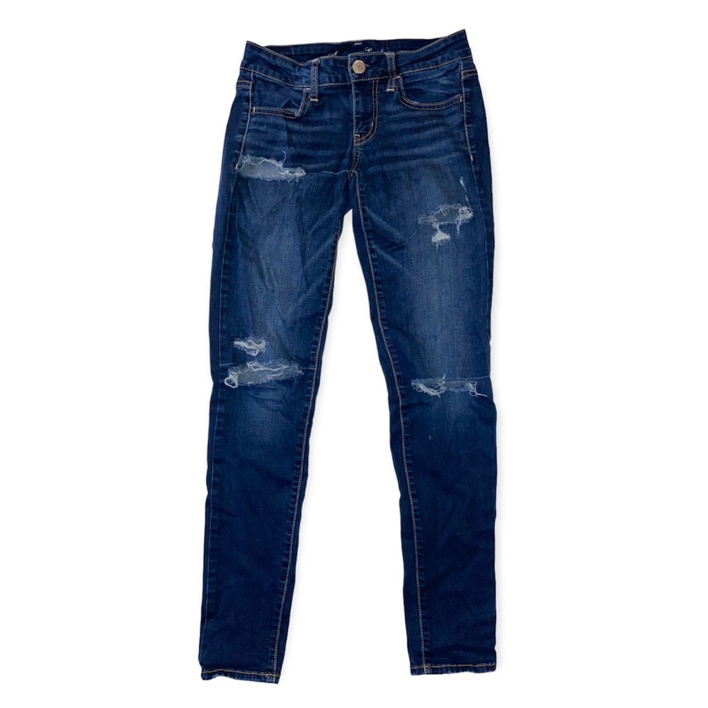 American eagle woman’s distressed jeans